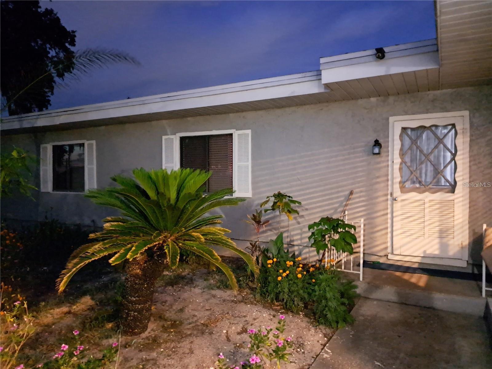 2814 N Maryland Ave Property Photo