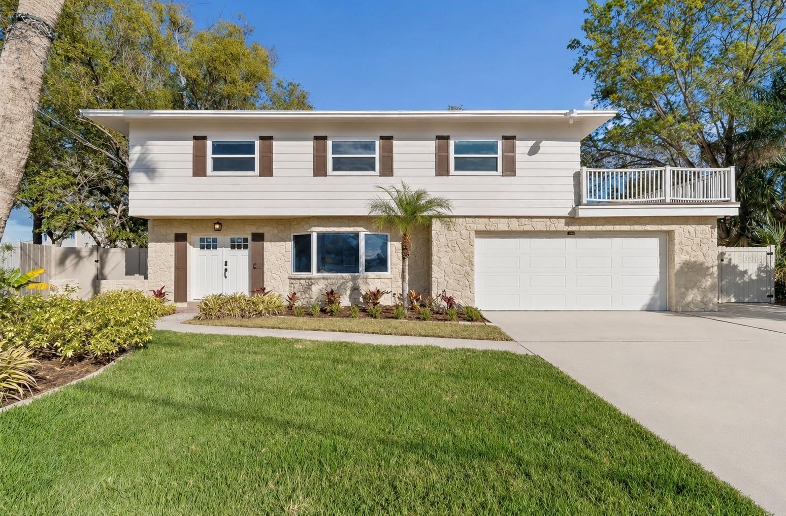 8402 Boxwood Dr Property Photo 1