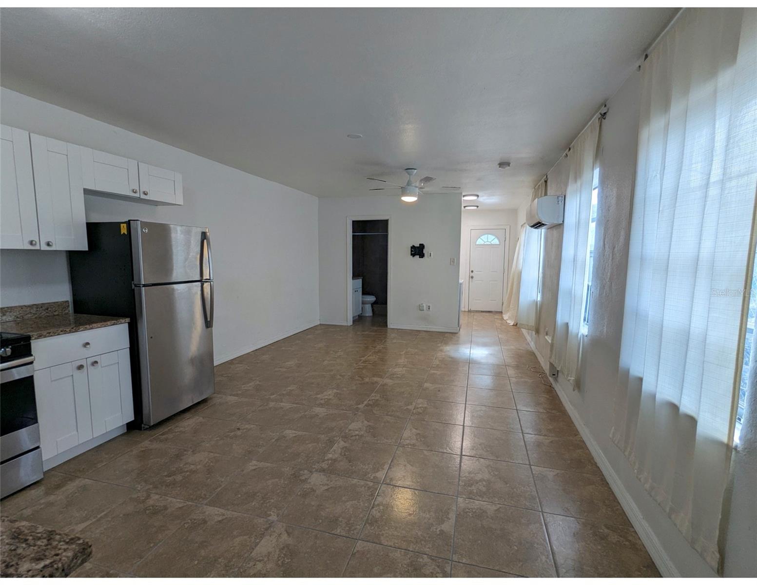 411 S Albany Ave #3 Property Photo 2