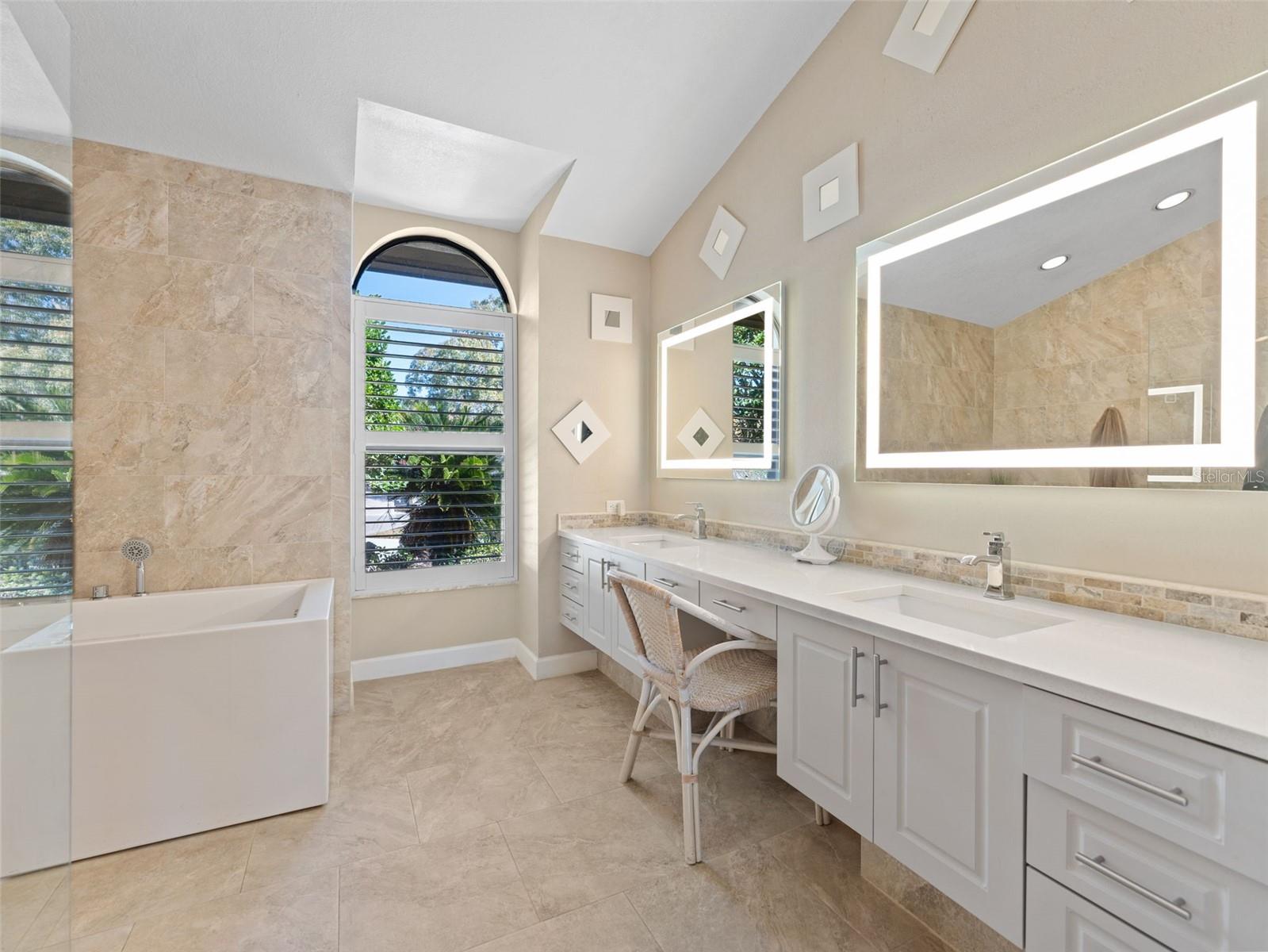 4830 Longwater Way Property Photo 30