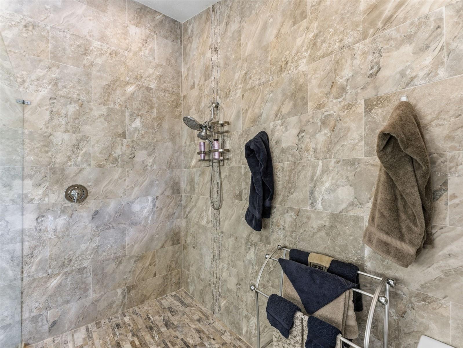 4830 Longwater Way Property Photo 32