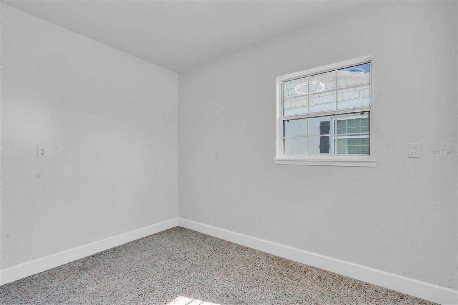 119 147th Ave E Property Photo 34