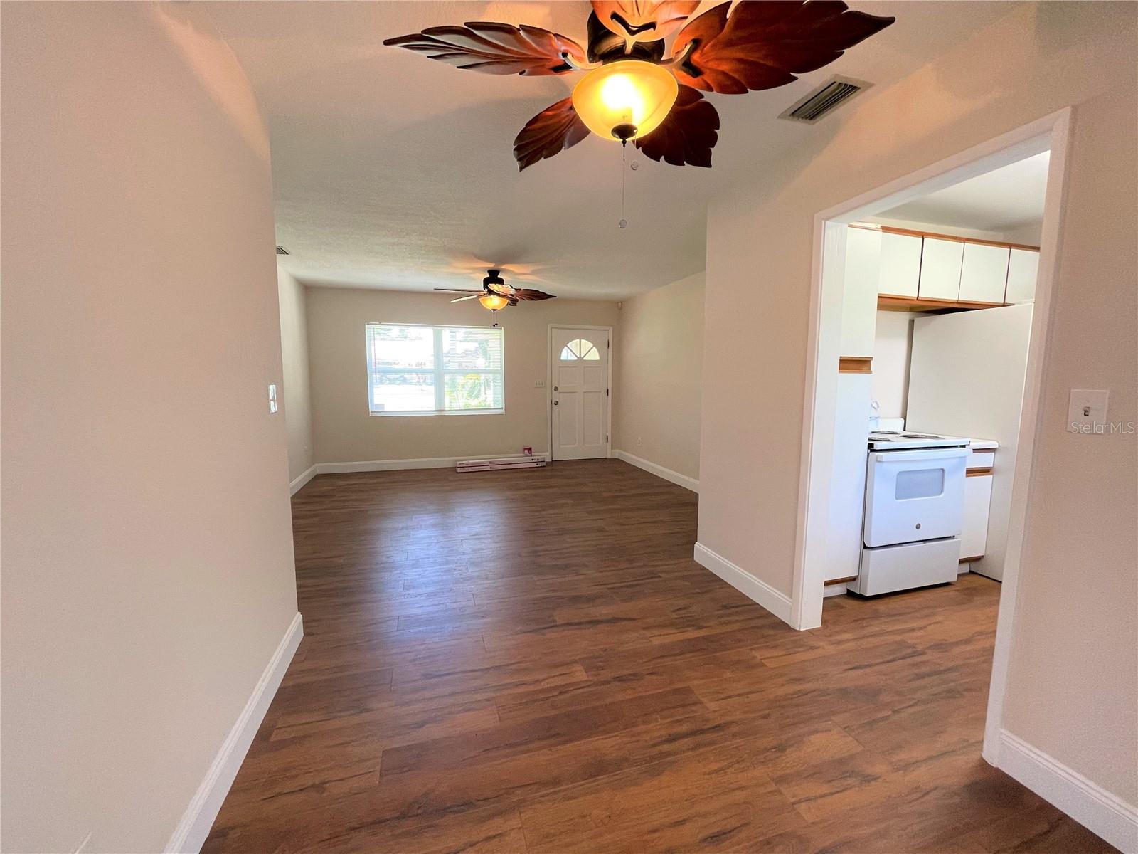 9 Jeff Rd Property Photo 6