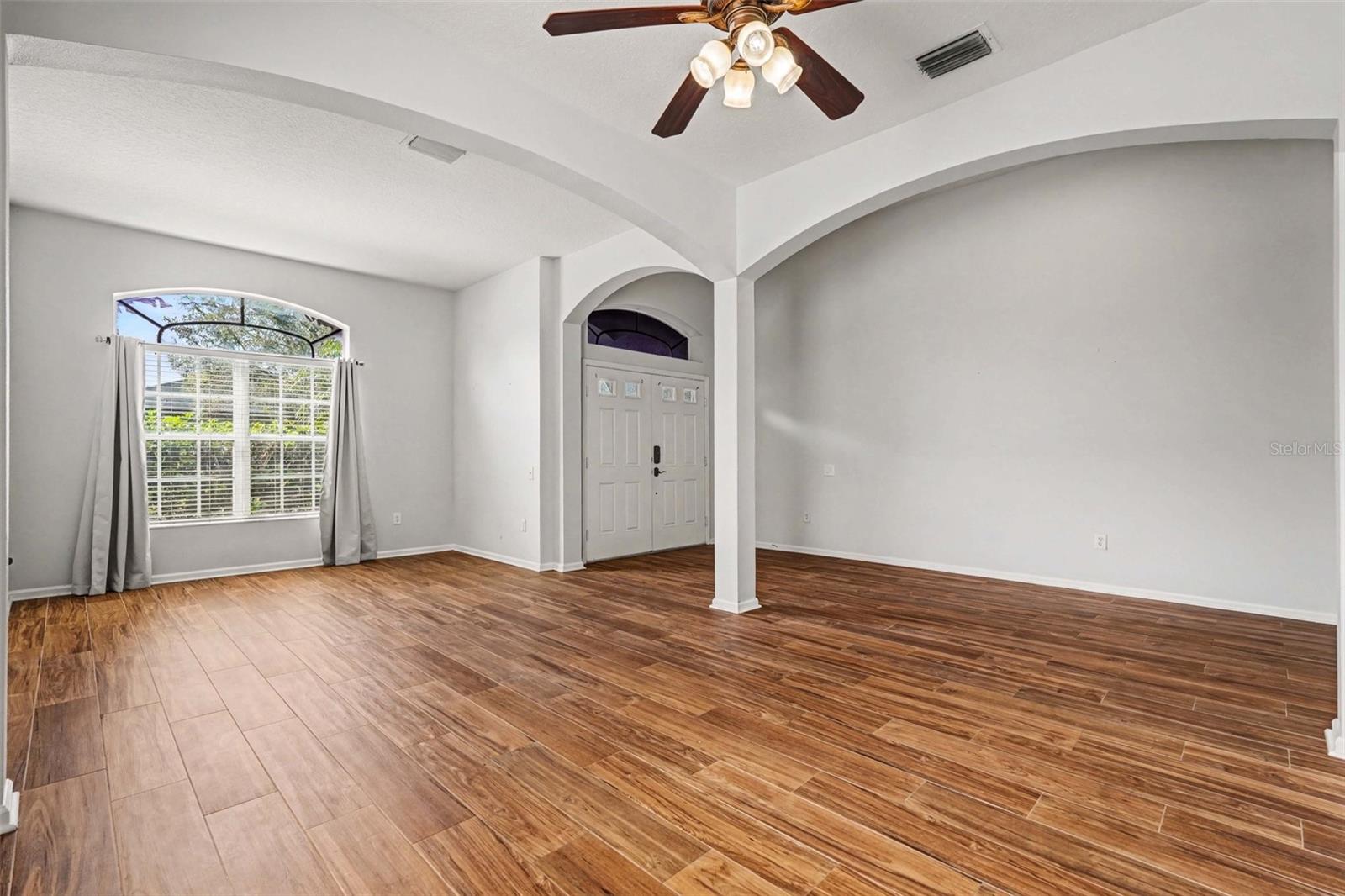 20835 Riverforest Dr Property Photo 9