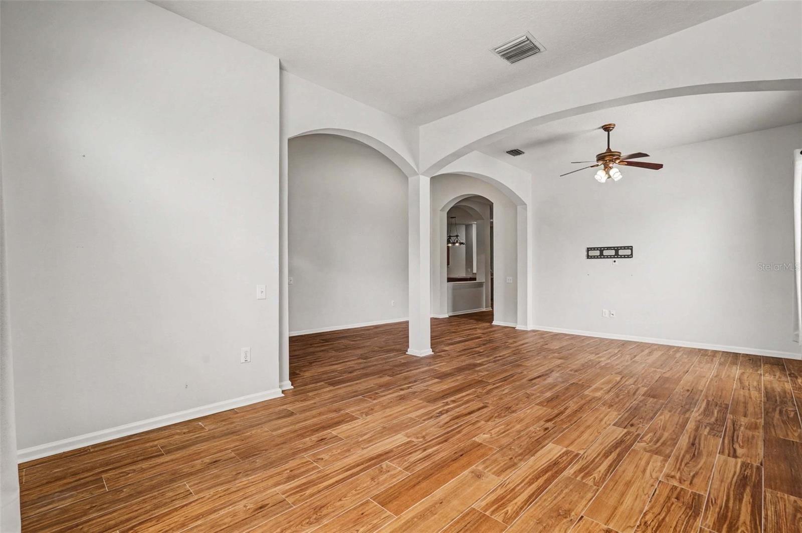 20835 Riverforest Dr Property Photo 10