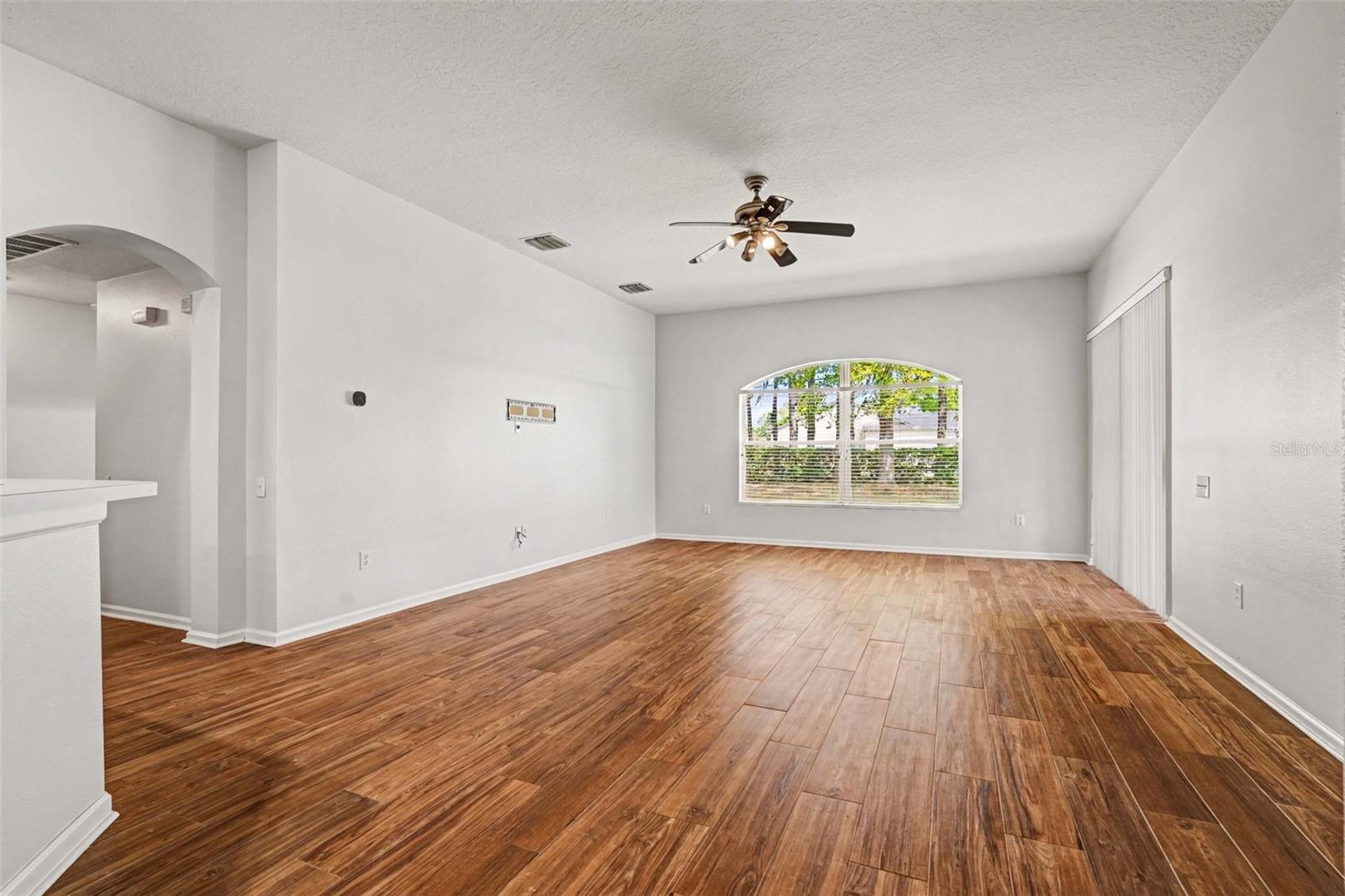 20835 Riverforest Dr Property Photo 18
