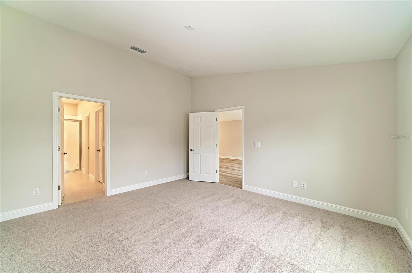 12362 Oak Hill Way Property Photo 6