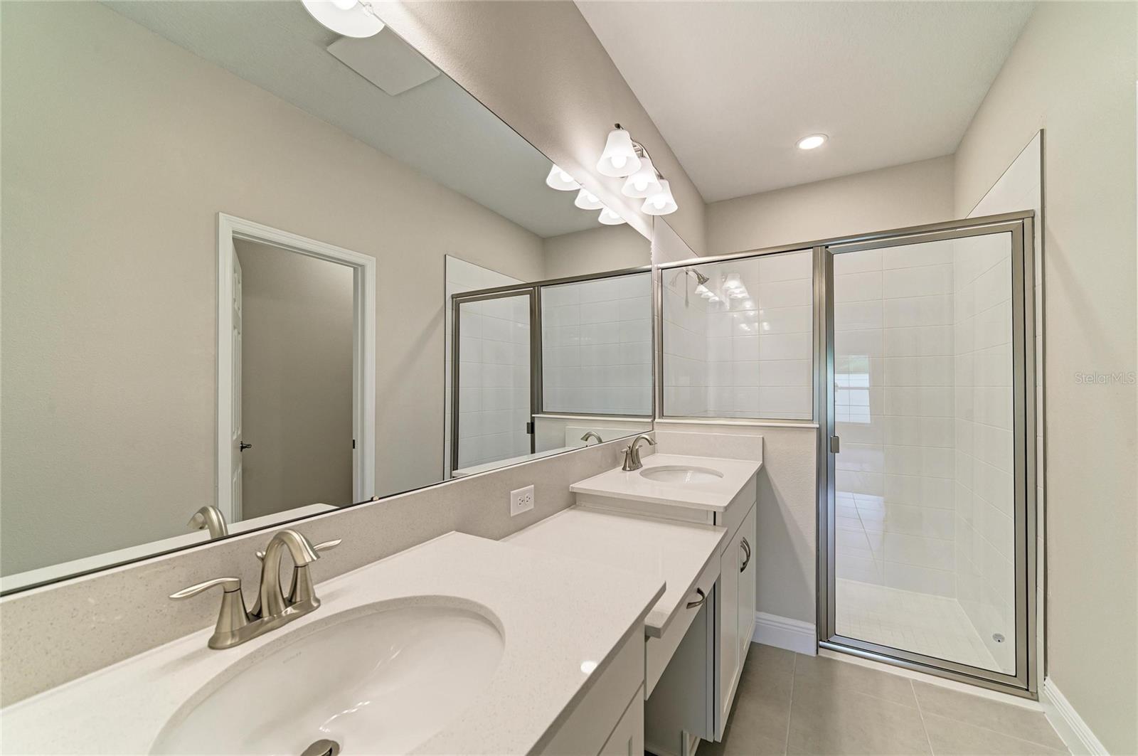12362 Oak Hill Way Property Photo 8