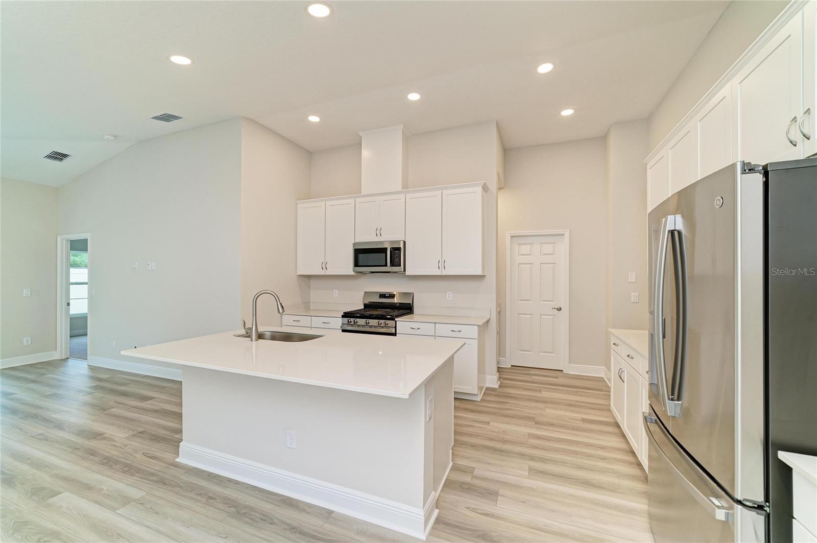 12362 Oak Hill Way Property Photo 14
