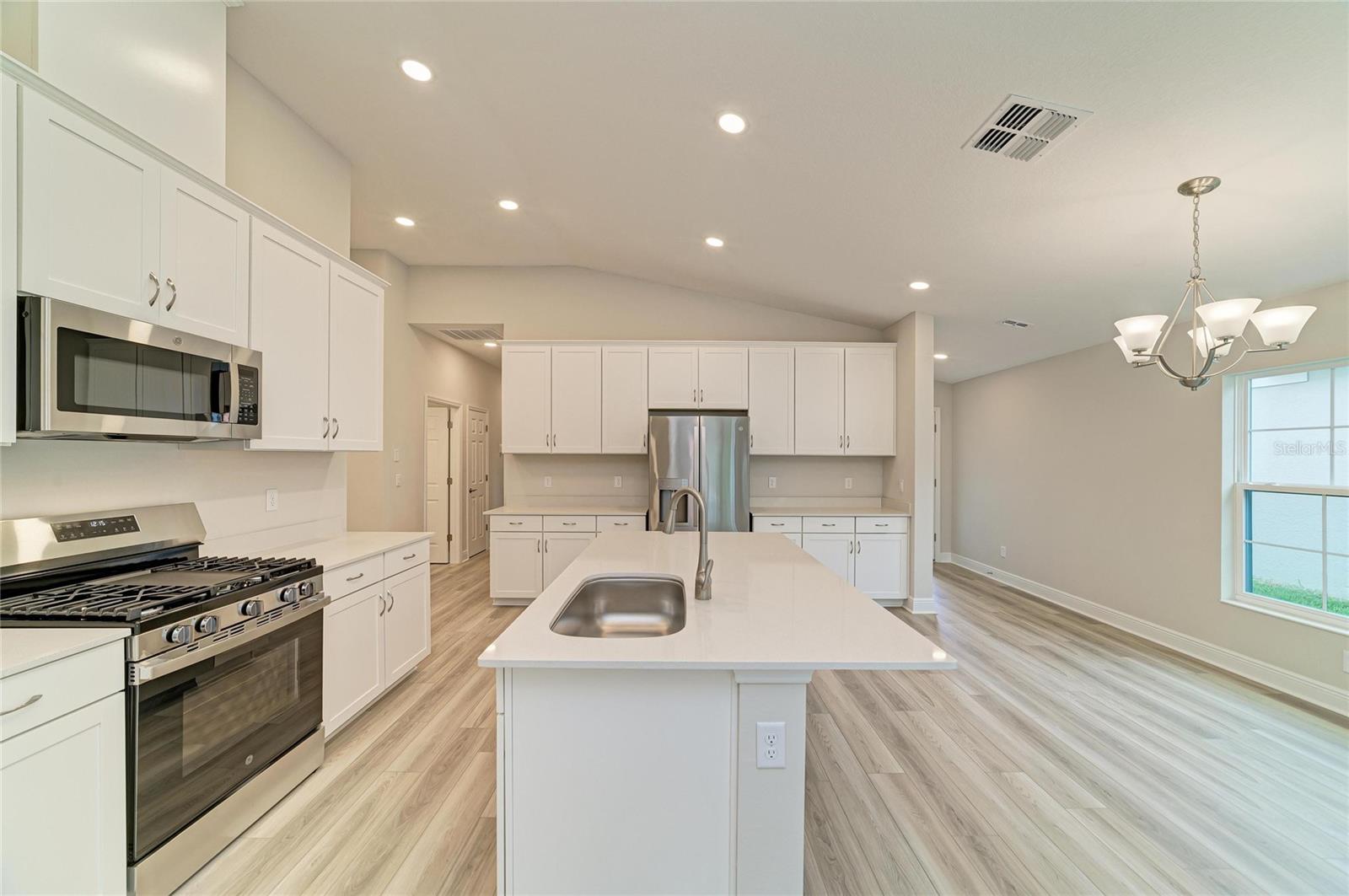 12362 Oak Hill Way Property Photo 15