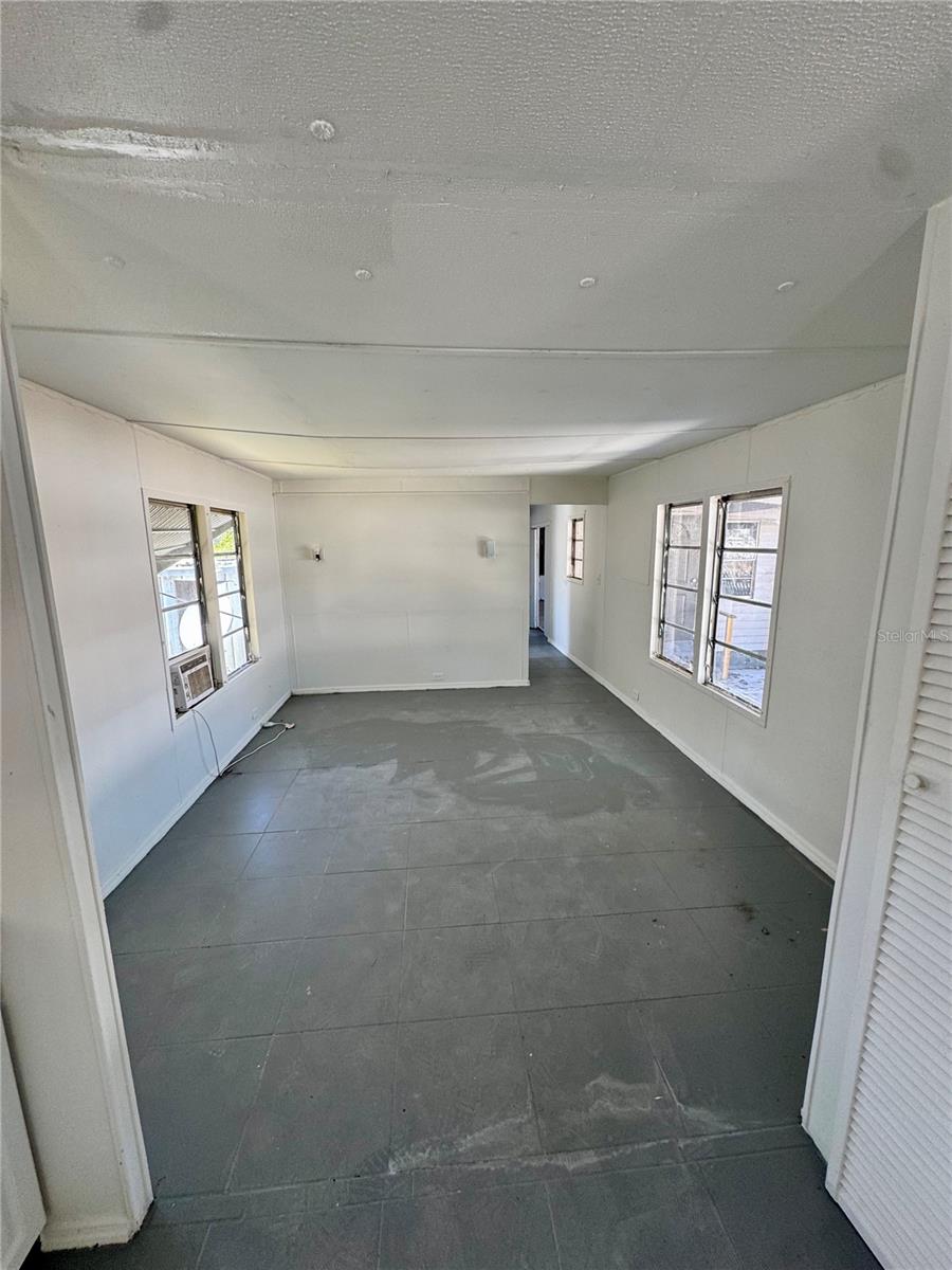 4951 Patio Dr Property Photo 7