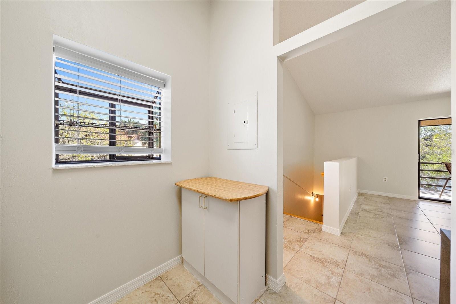 5654 Gardens Dr Property Photo 10