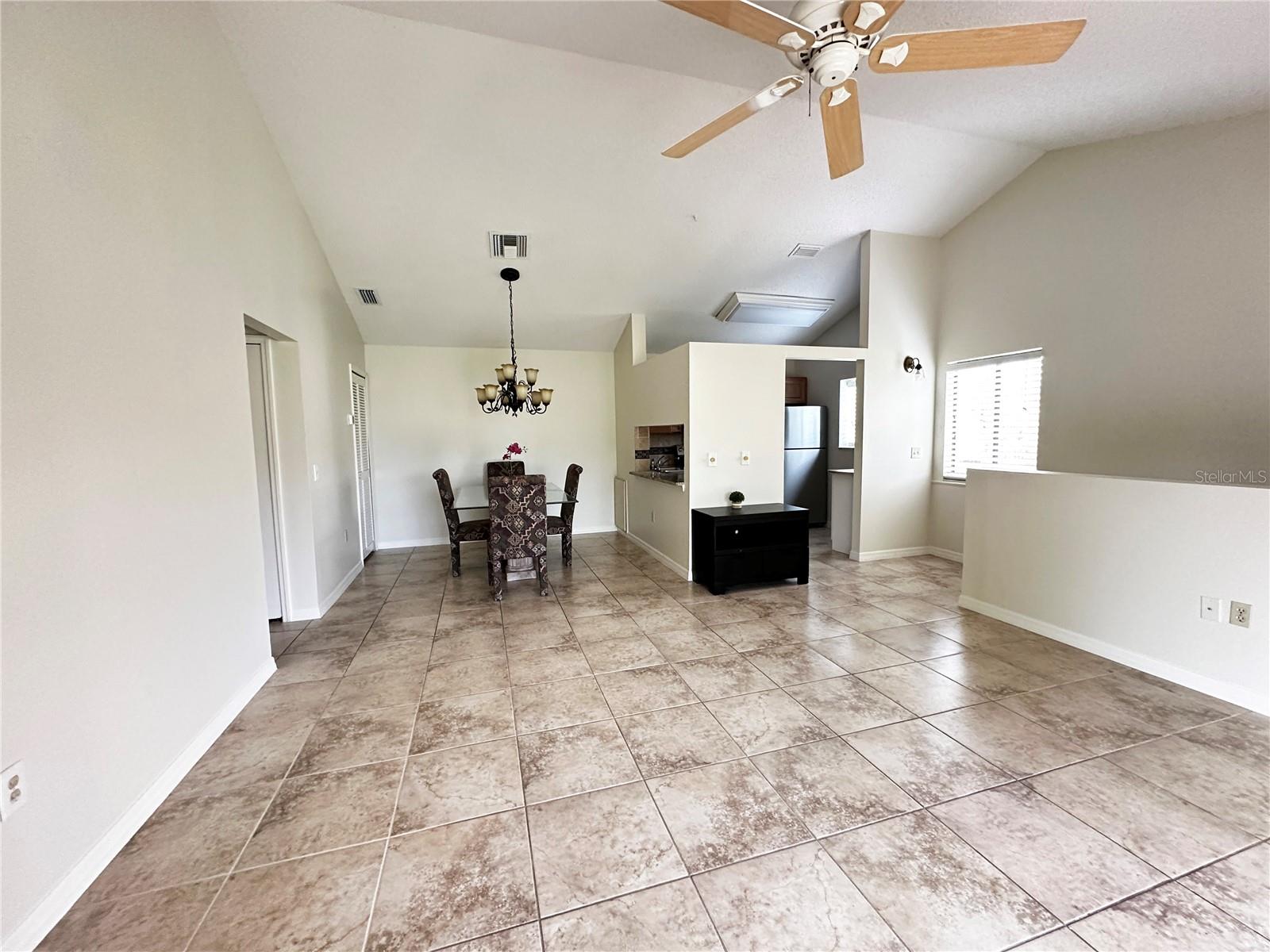 5654 Gardens Dr Property Photo 14