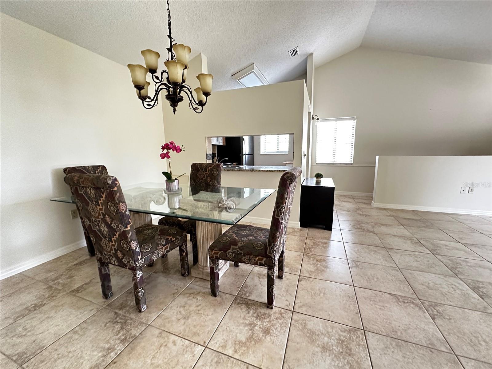 5654 Gardens Dr Property Photo 21