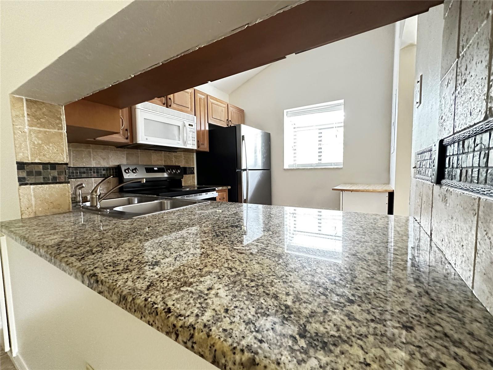 5654 Gardens Dr Property Photo 26