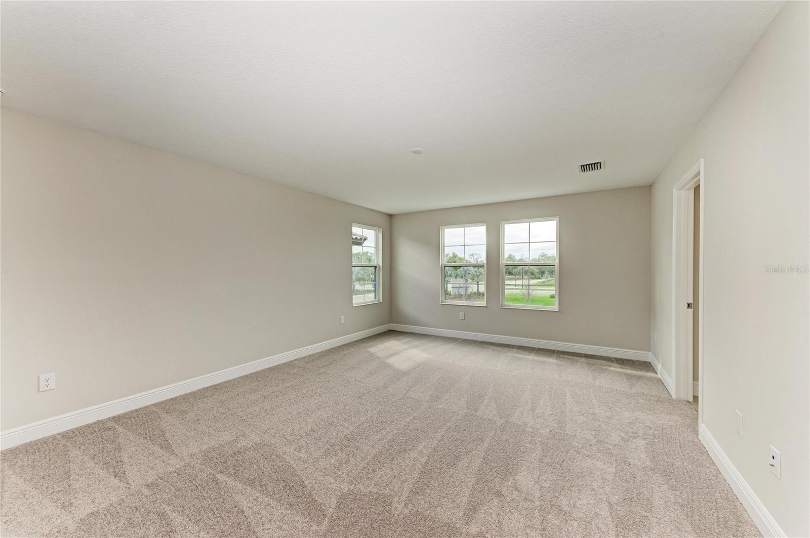 8509 Dove Bog Ter Property Photo 5