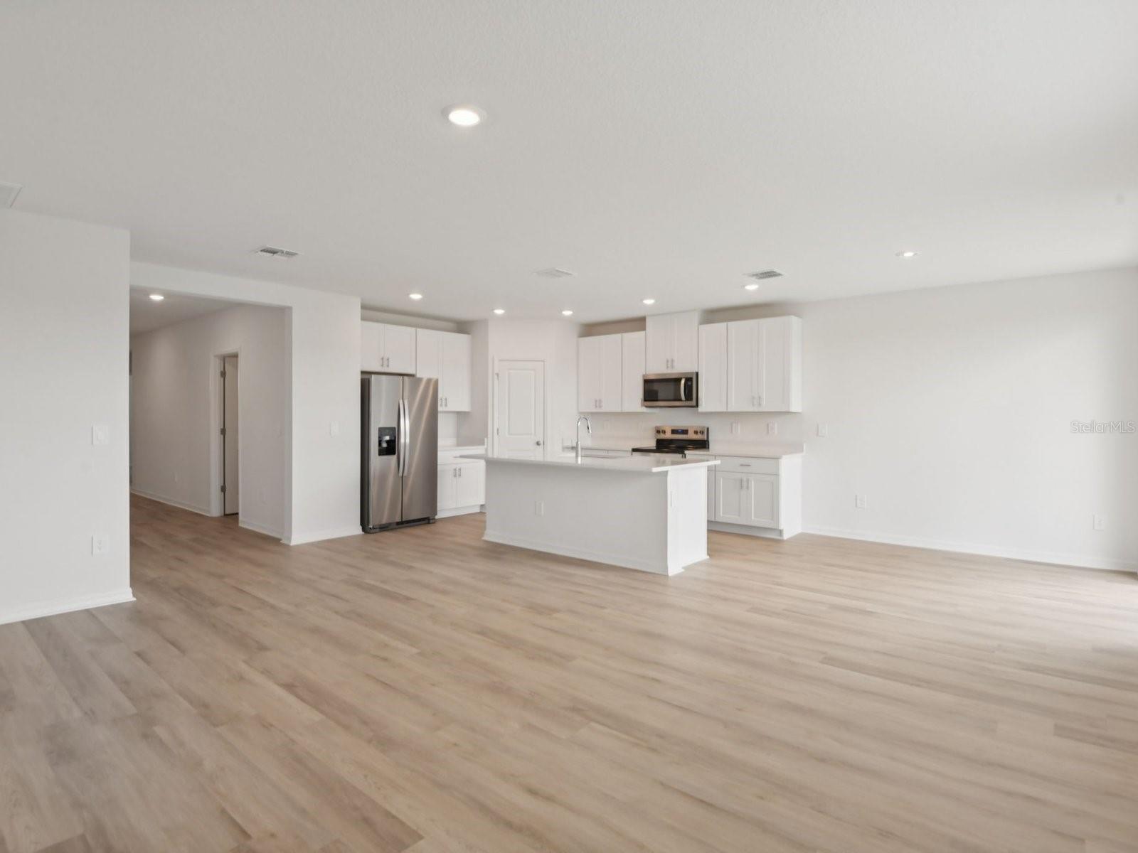 7709 Satterfield Ter Property Photo 3
