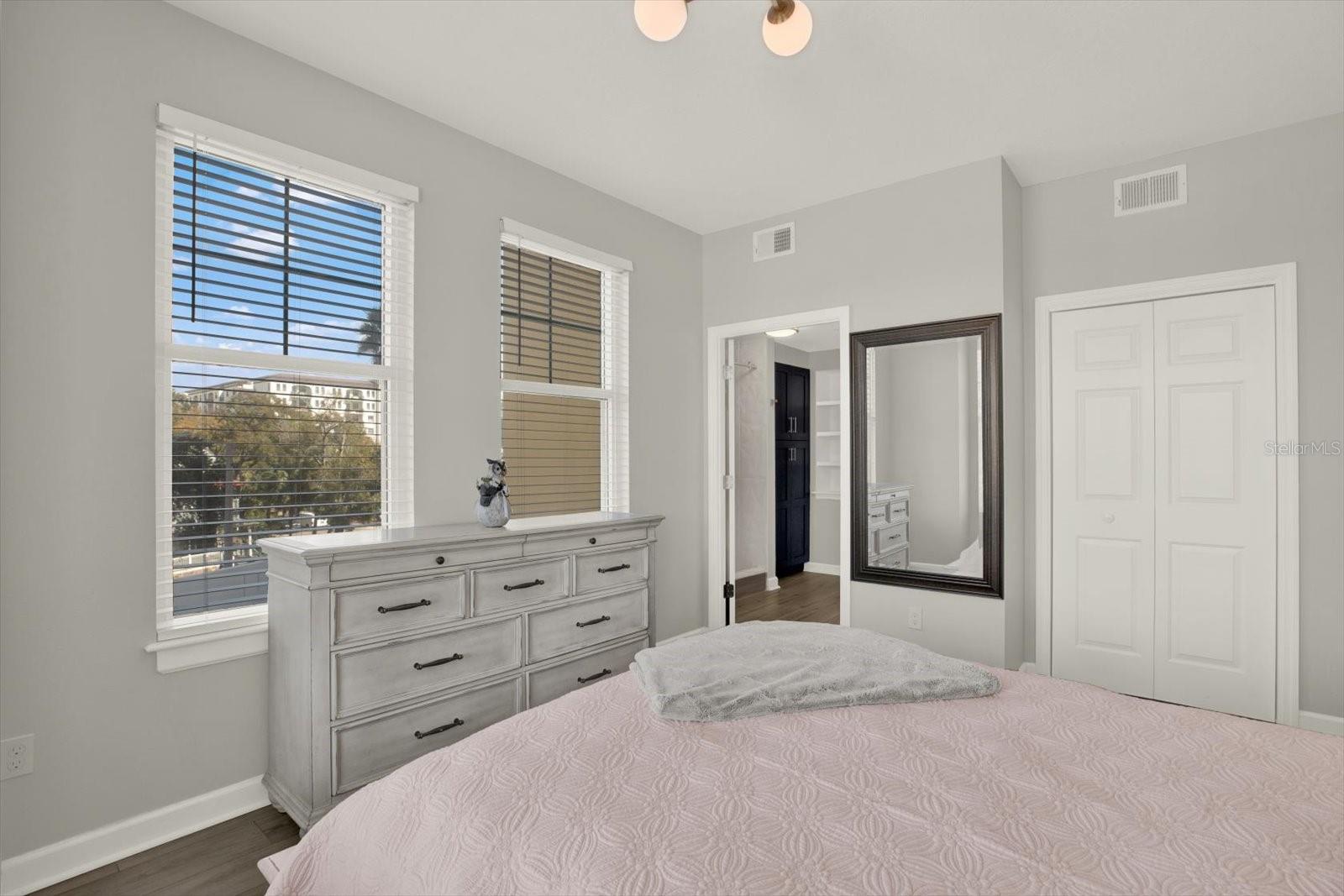 345 Bayshore Blvd #302 Property Photo 18