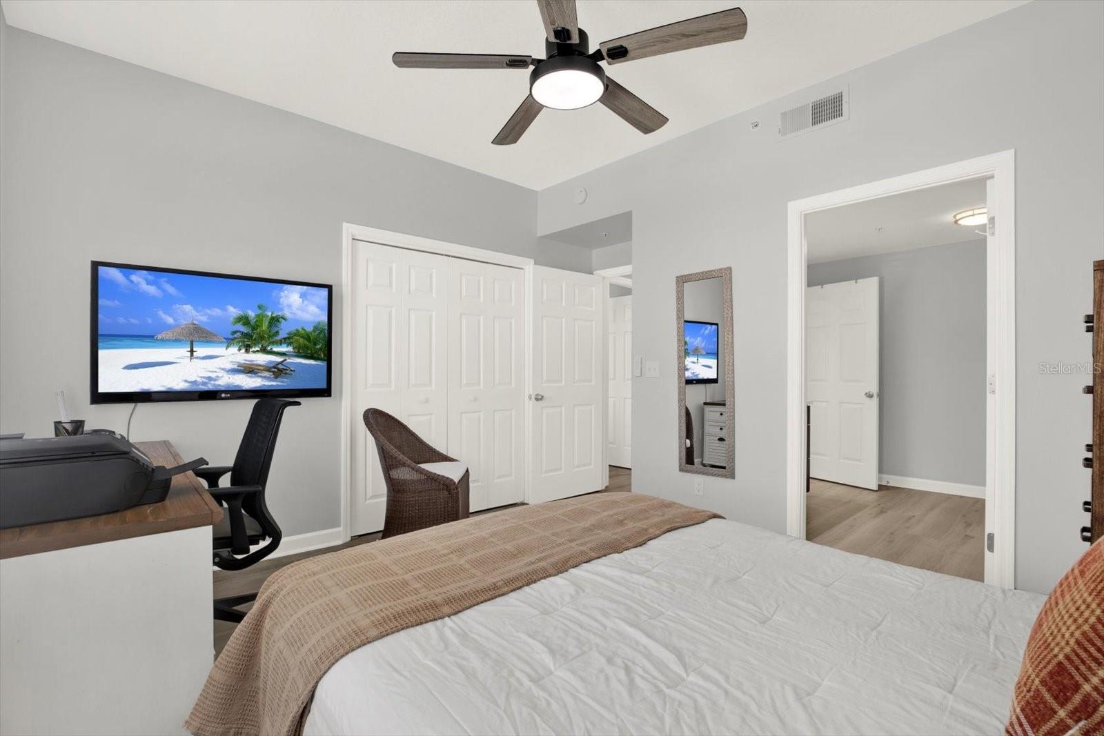 345 Bayshore Blvd #302 Property Photo 23