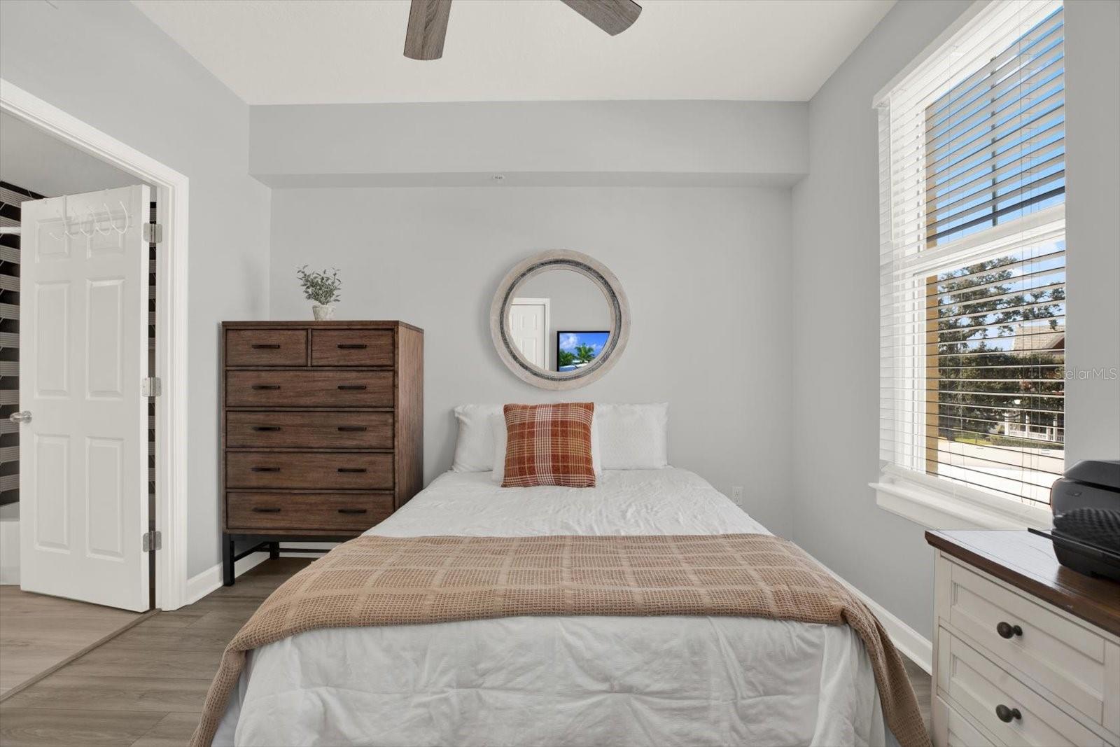 345 Bayshore Blvd #302 Property Photo 24