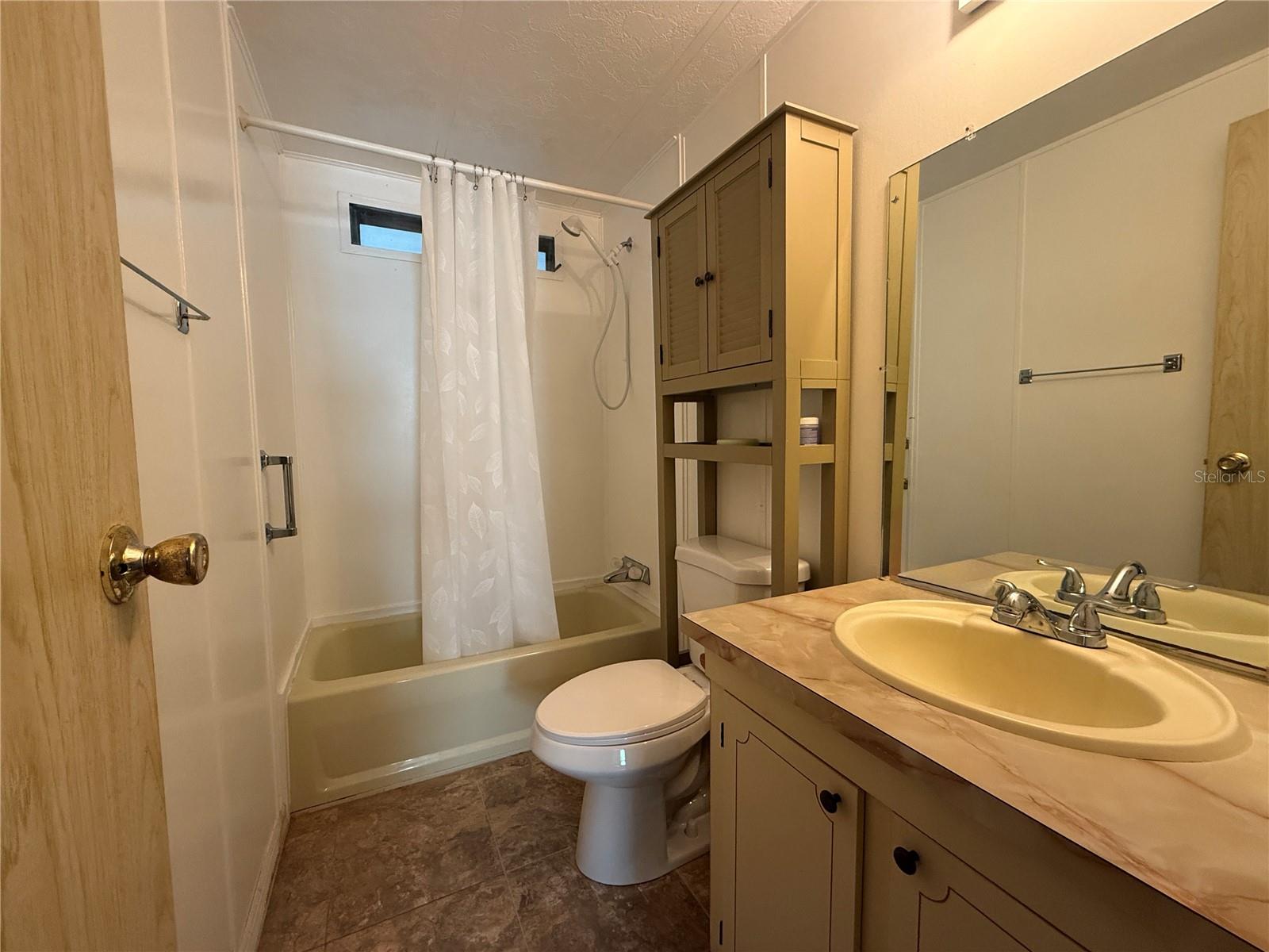 225 N Saint Thomas Cir Property Photo 12
