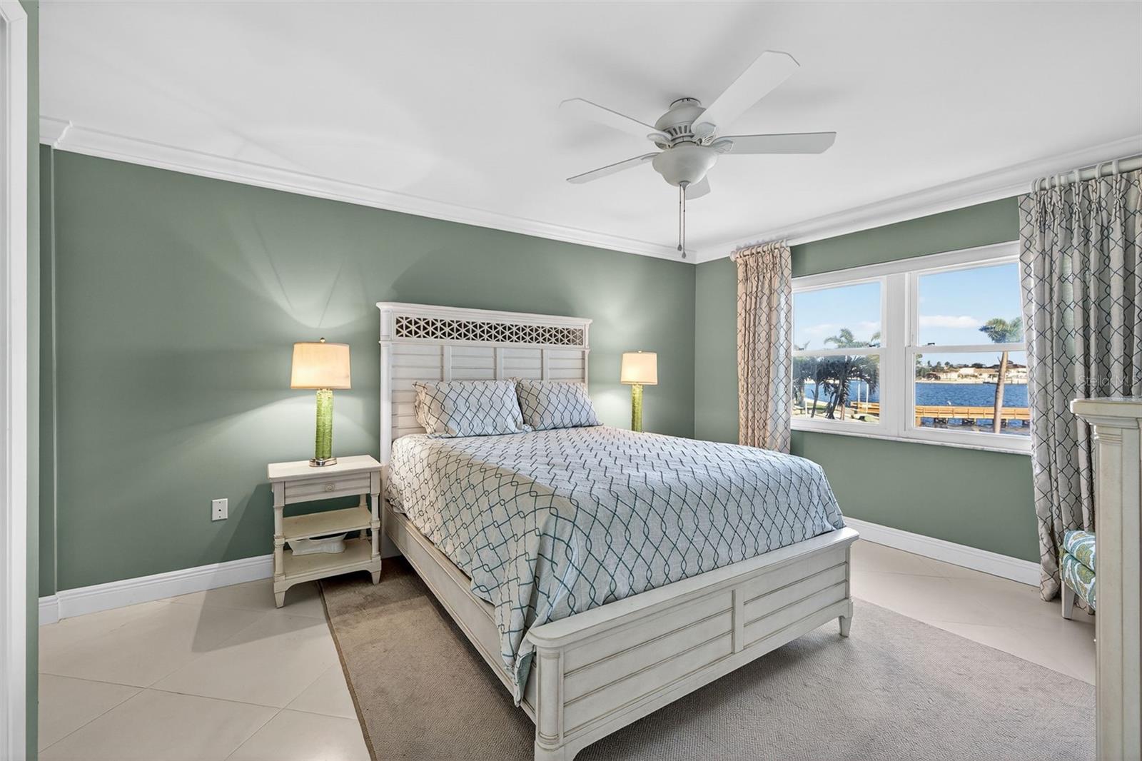 5130 Brittany Dr S #201 Property Photo 18