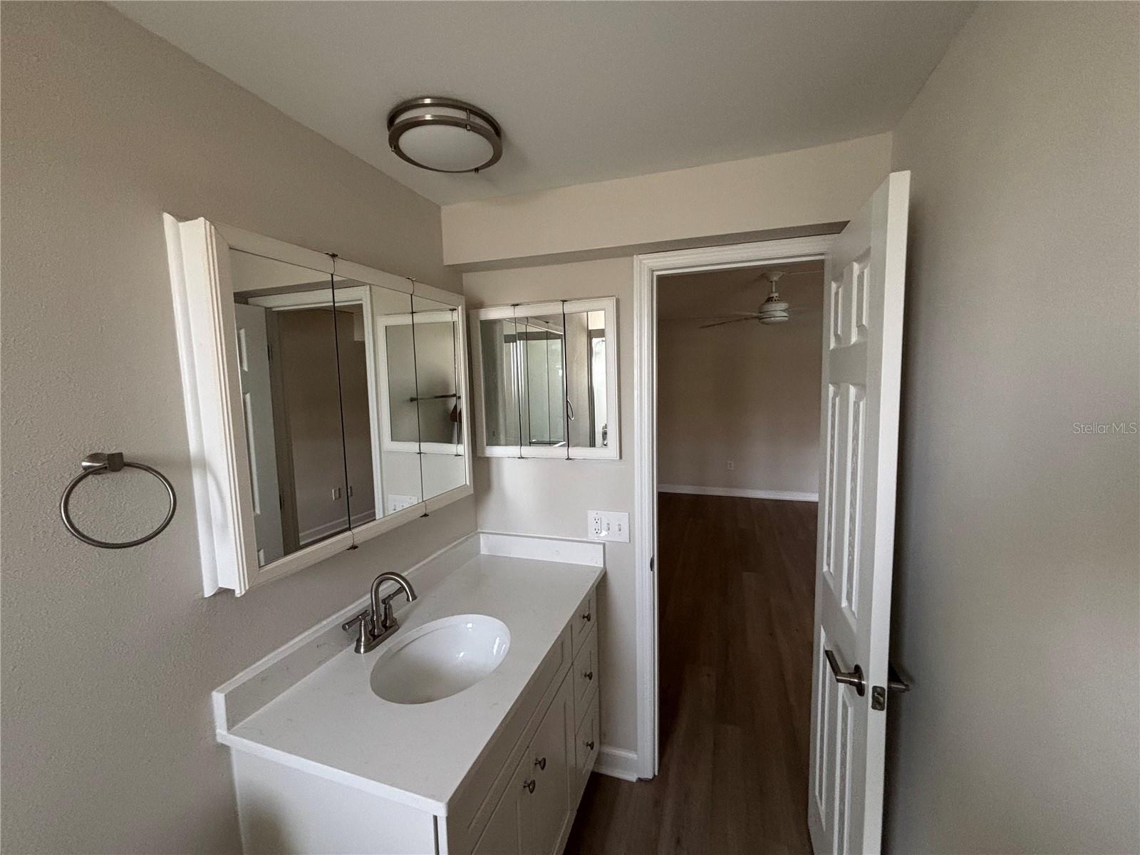 1893 Shore Dr S #114 Property Photo 10
