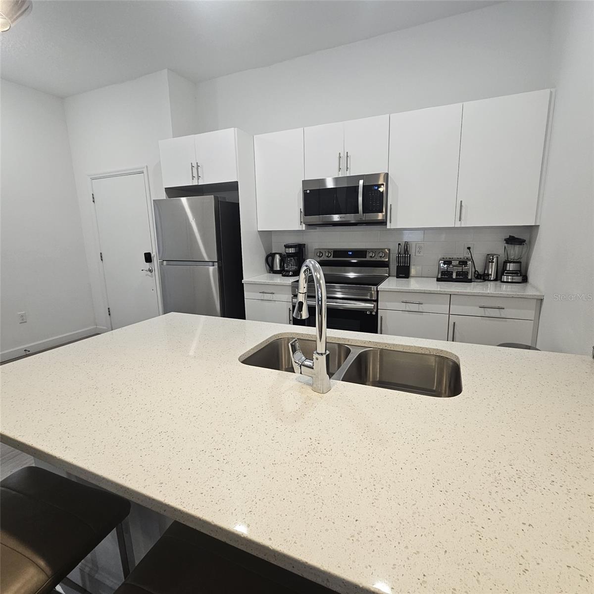 379 Famagusta Dr Property Photo 11