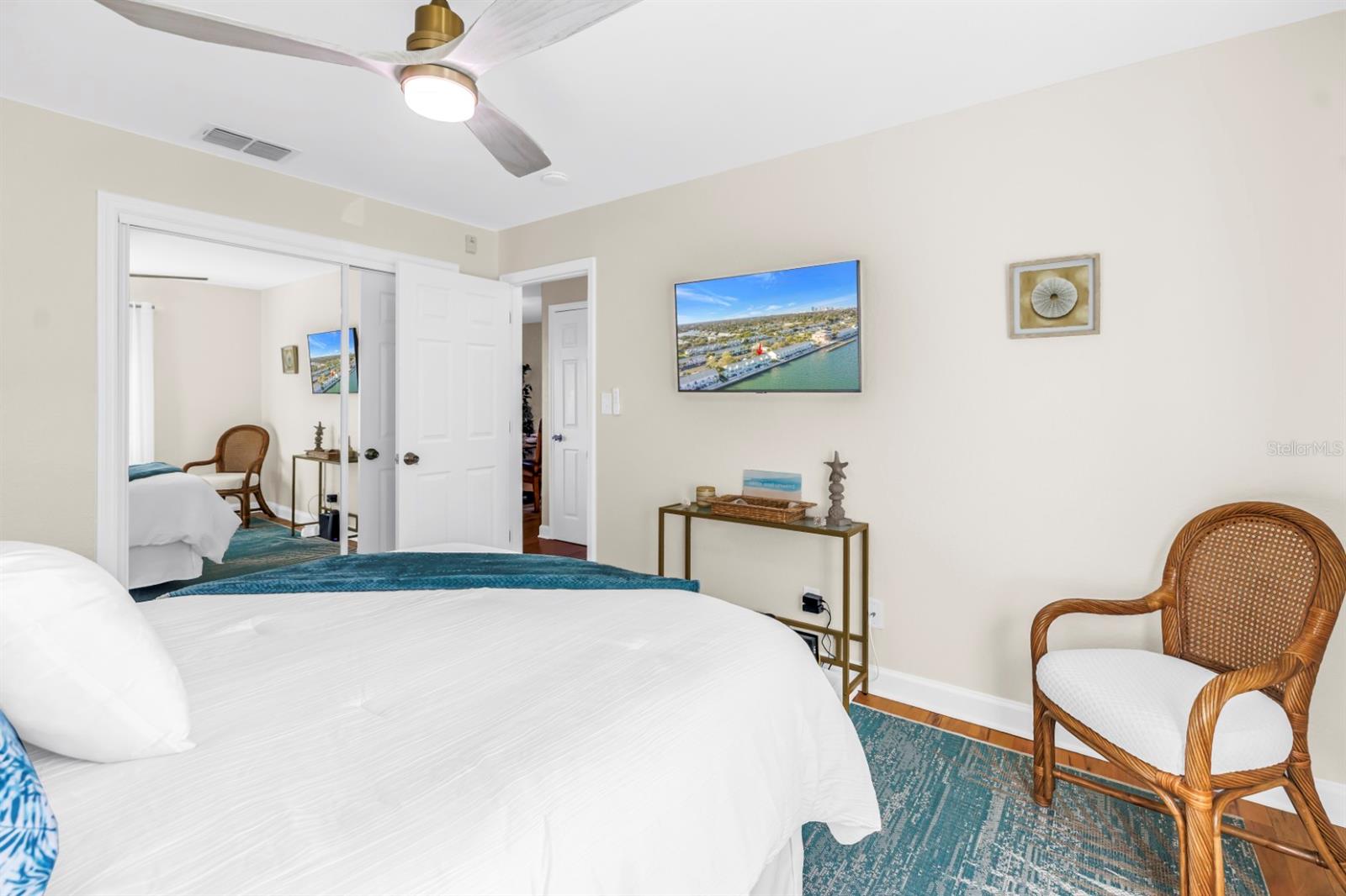 5102 Coquina Key Dr Se #d Property Photo 11