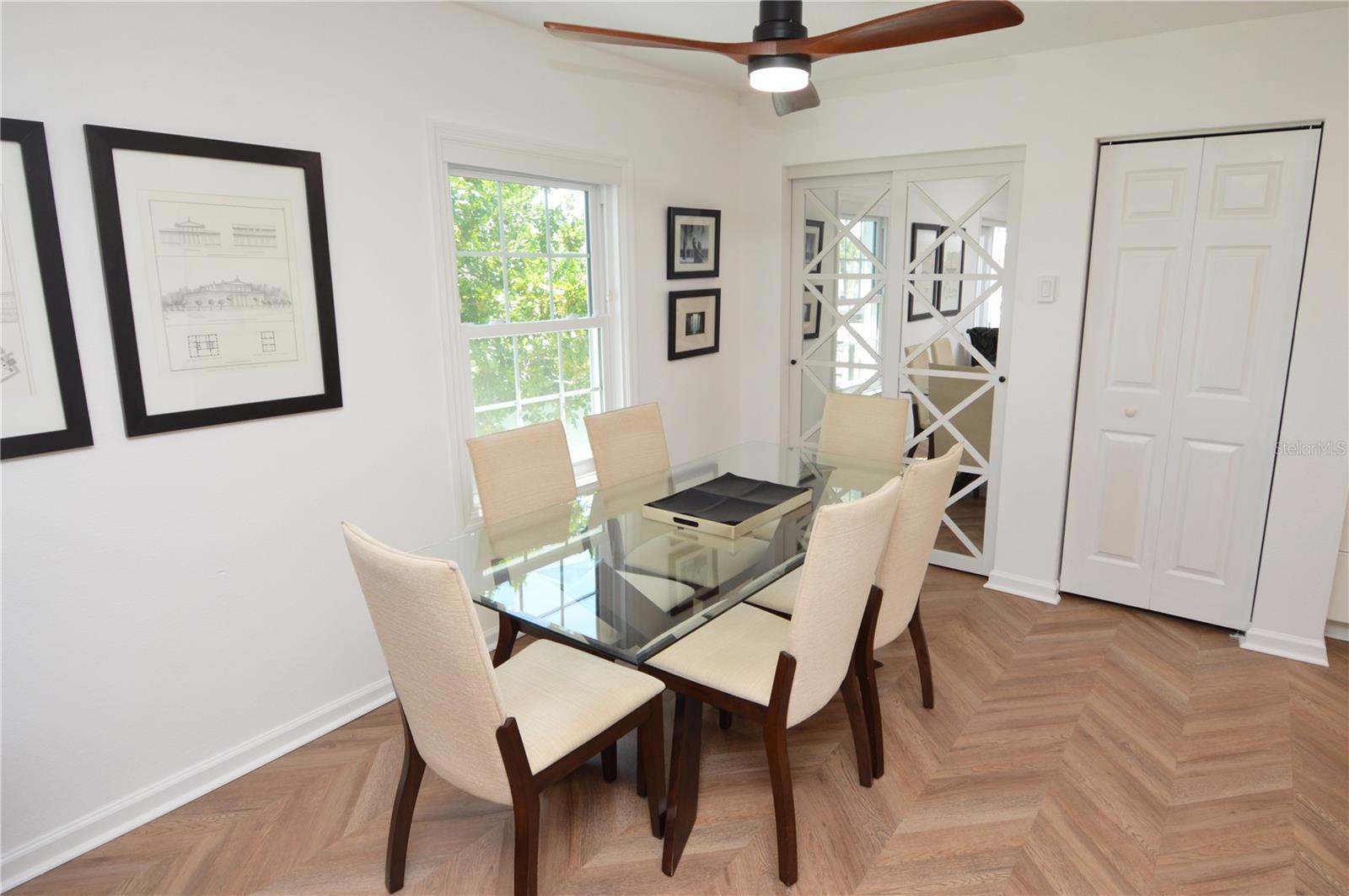 5048 Beach Dr Se #f Property Photo 7