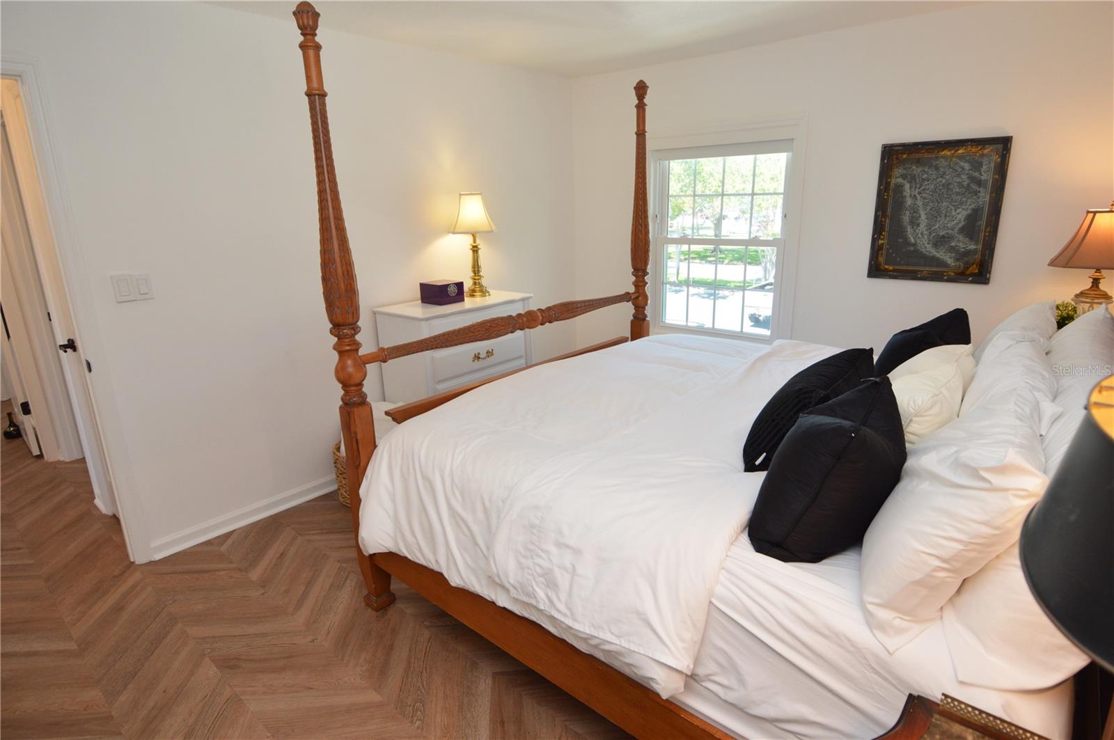 5048 Beach Dr Se #f Property Photo 25