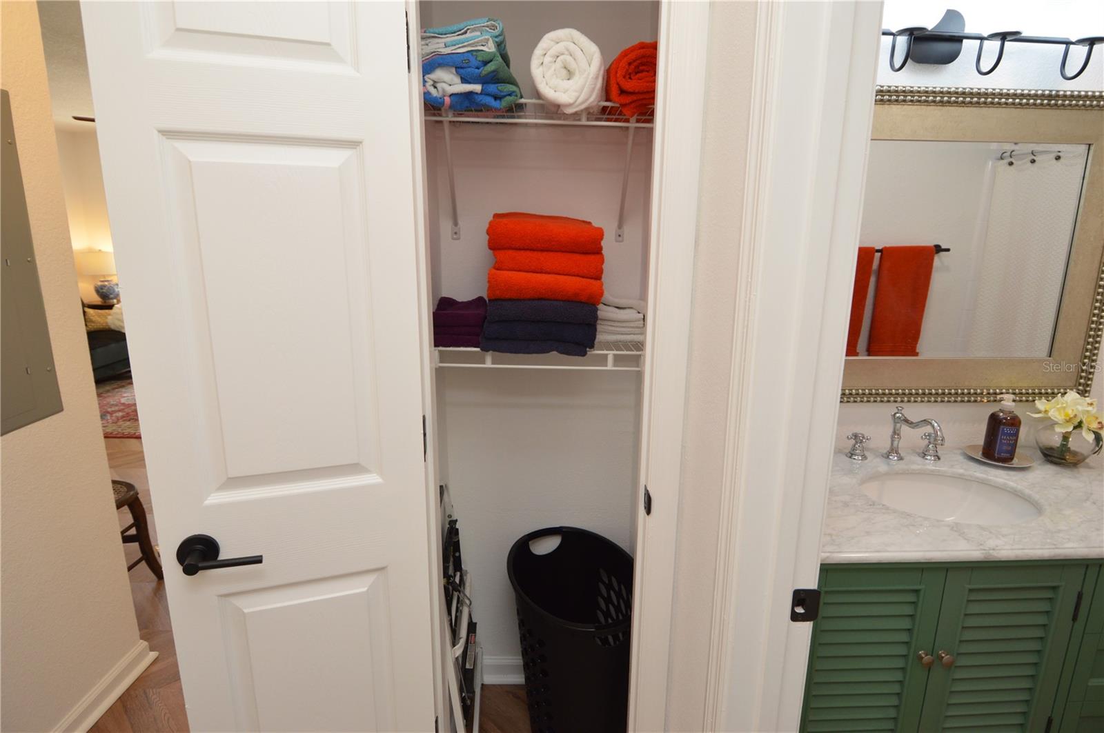5048 Beach Dr Se #f Property Photo 29
