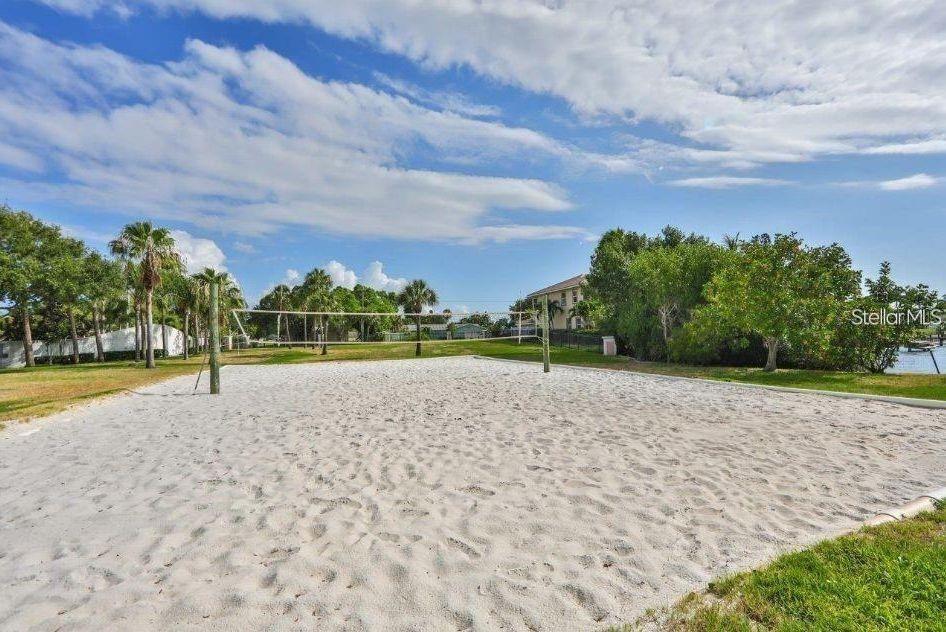 5048 Beach Dr Se #f Property Photo 97