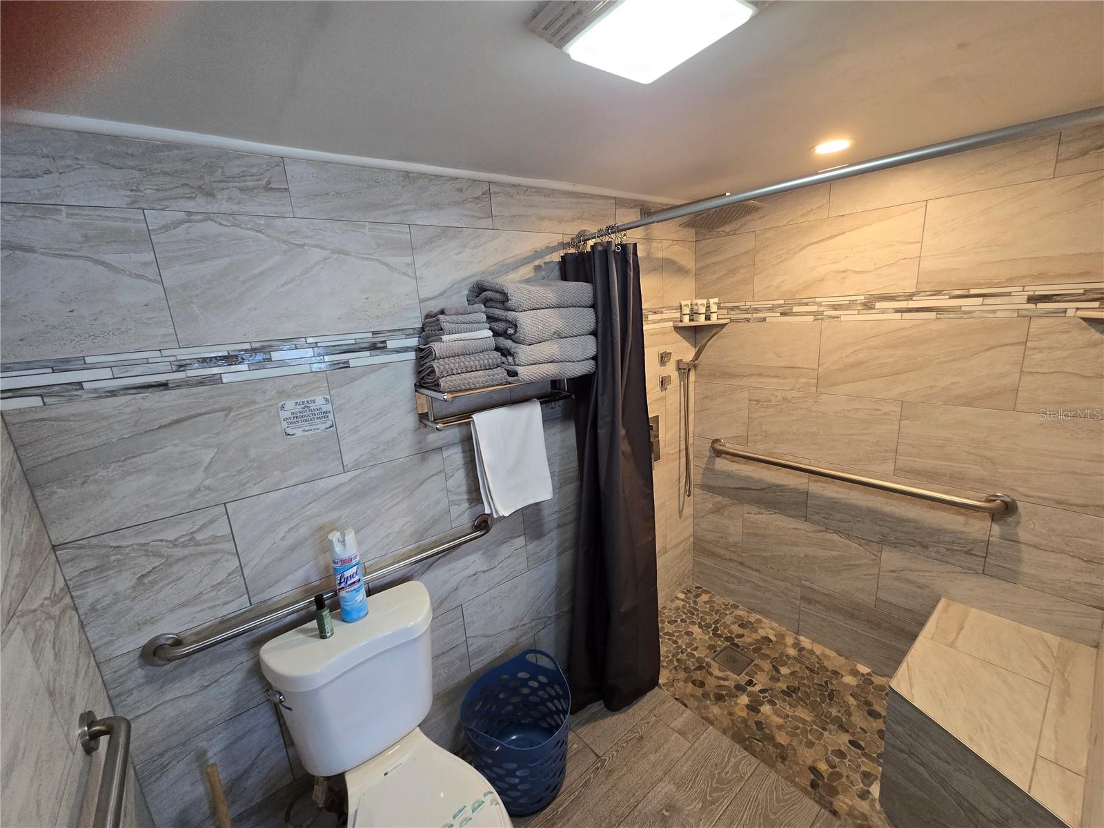 611 Destiny Dr #101 Property Photo 15