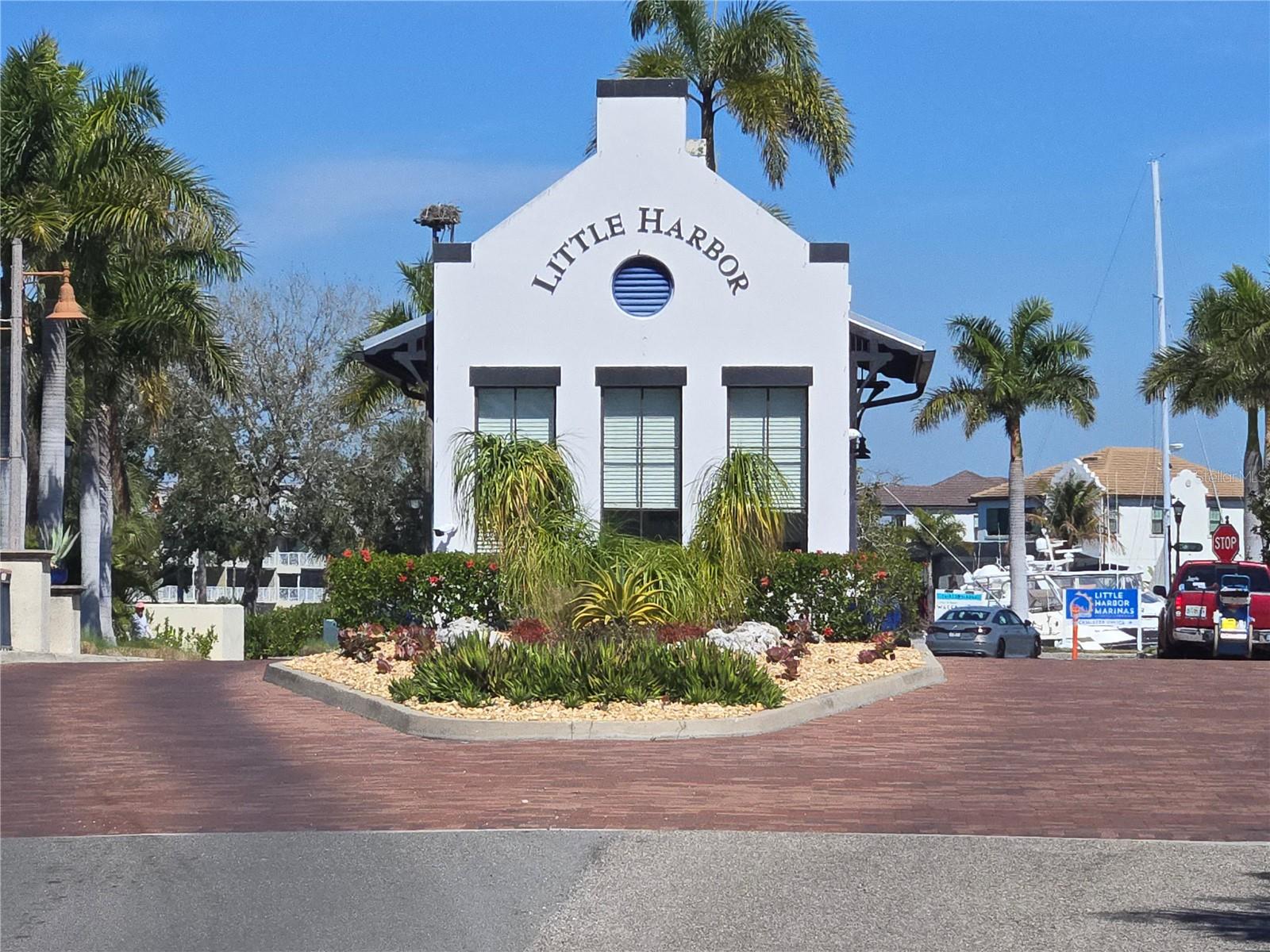 611 Destiny Dr #101 Property Photo 16