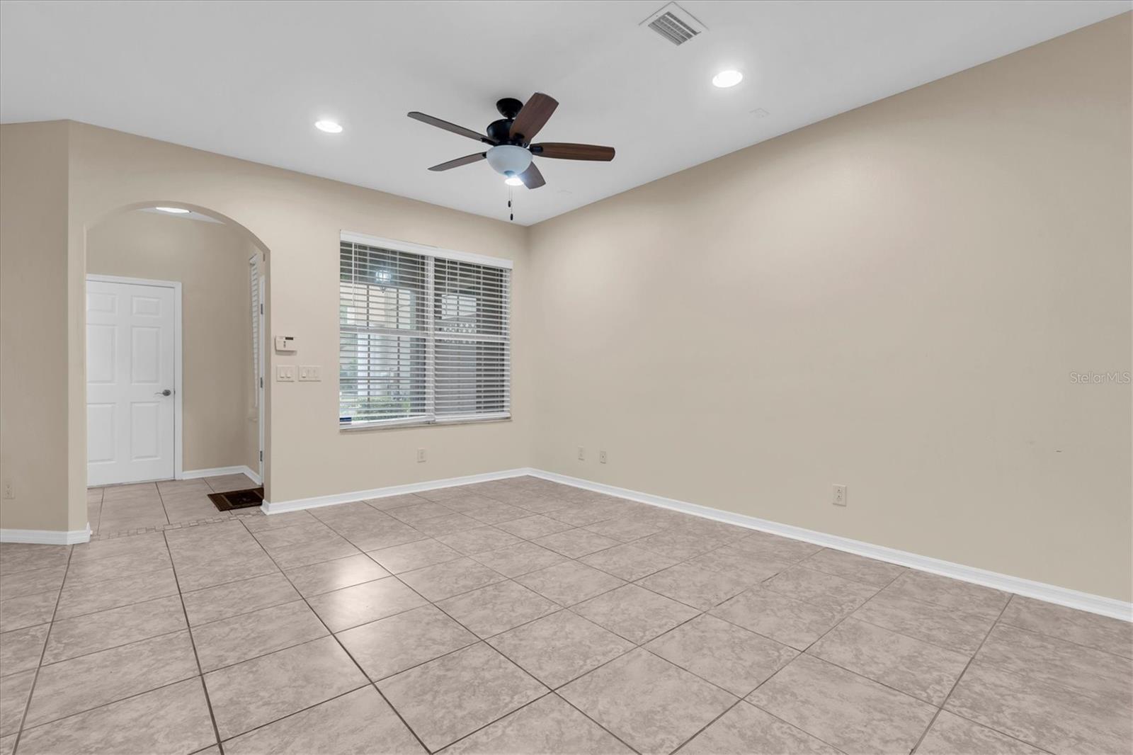 12660 Silverdale St Property Photo 11