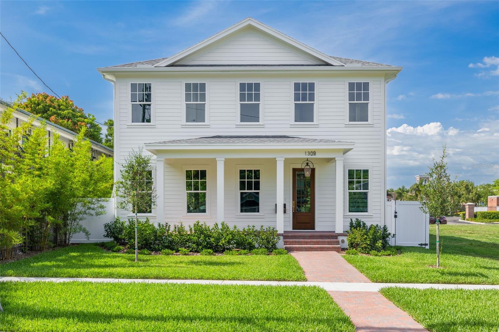 1309 17th Ave N Property Photo 1