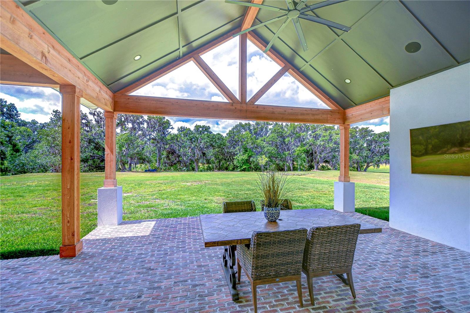 111 Alafia Estates Ln Property Photo 39