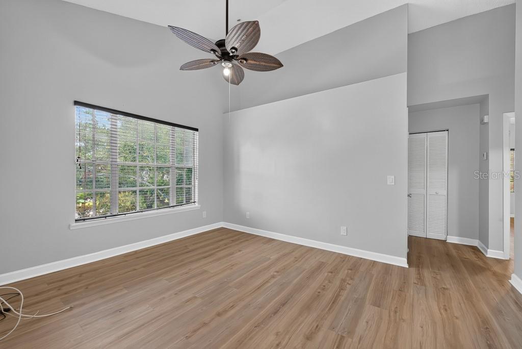 3002 W Cleveland St #d11 Property Photo 5