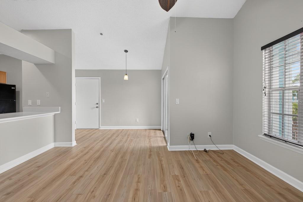 3002 W Cleveland St #d11 Property Photo 9