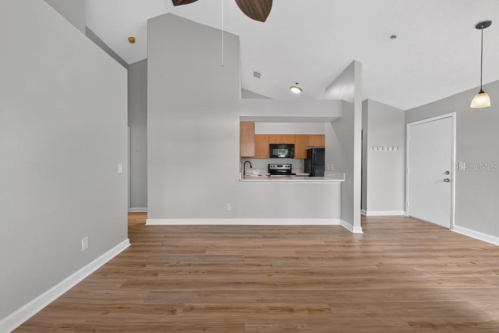 3002 W Cleveland St #d11 Property Photo 10