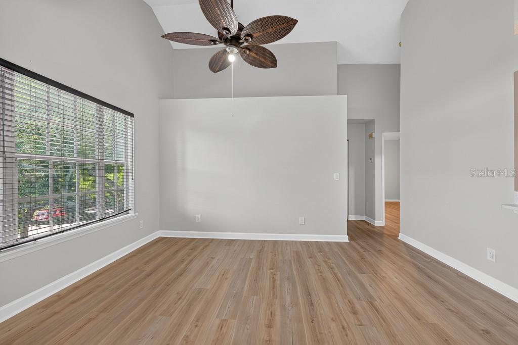 3002 W Cleveland St #d11 Property Photo 11