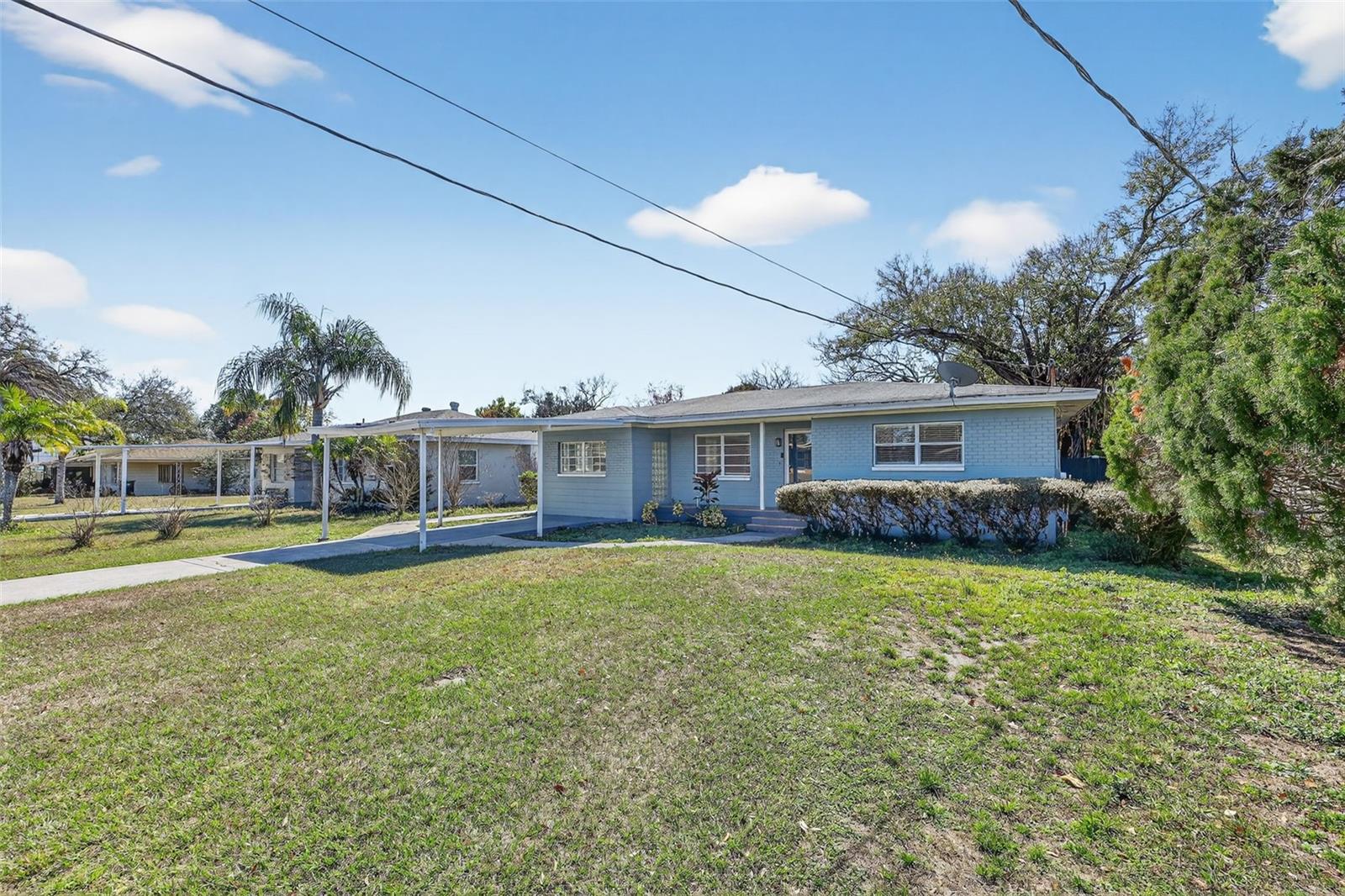 2714 W Grace St Property Photo 3
