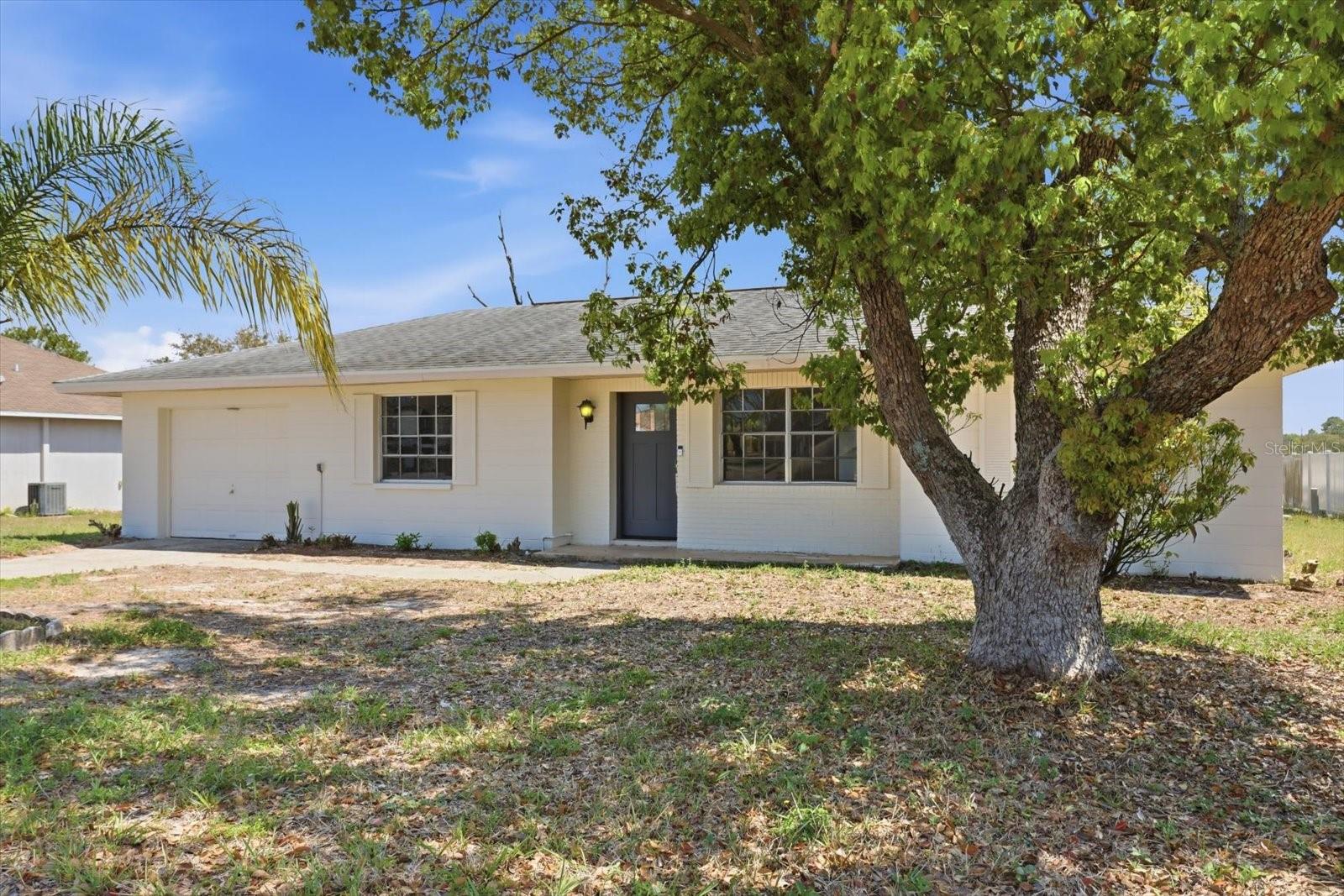 5188 Woodridge Ln Property Photo 1