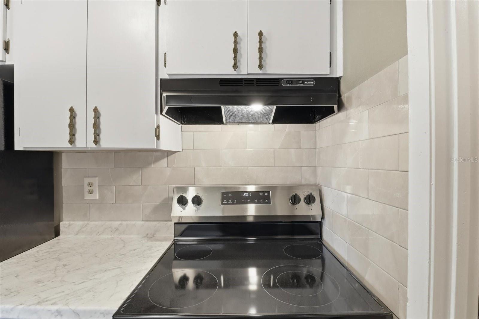 5188 Woodridge Ln Property Photo 13