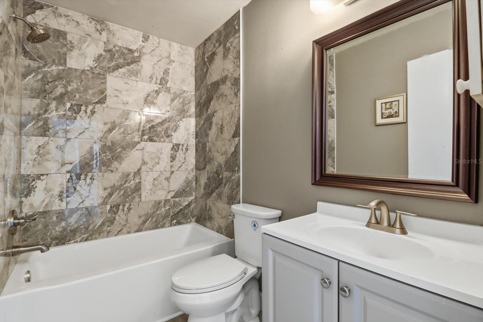5188 Woodridge Ln Property Photo 17