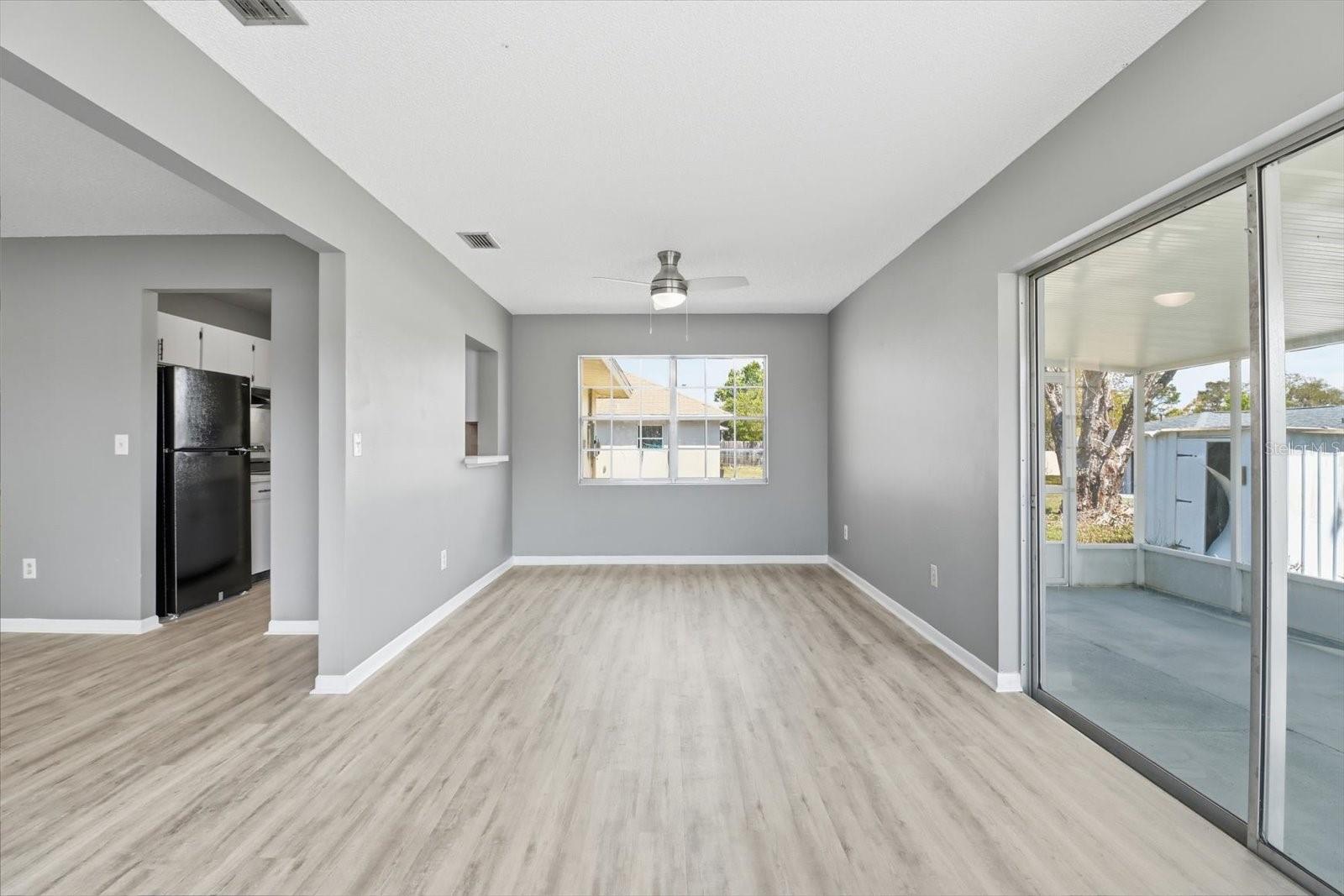 5188 Woodridge Ln Property Photo 24