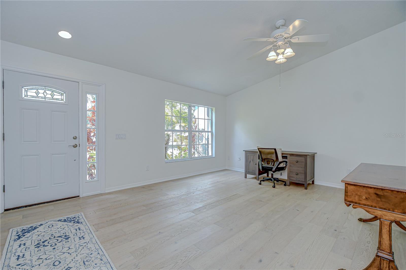 7107 Colonial Lake Dr Property Photo 6