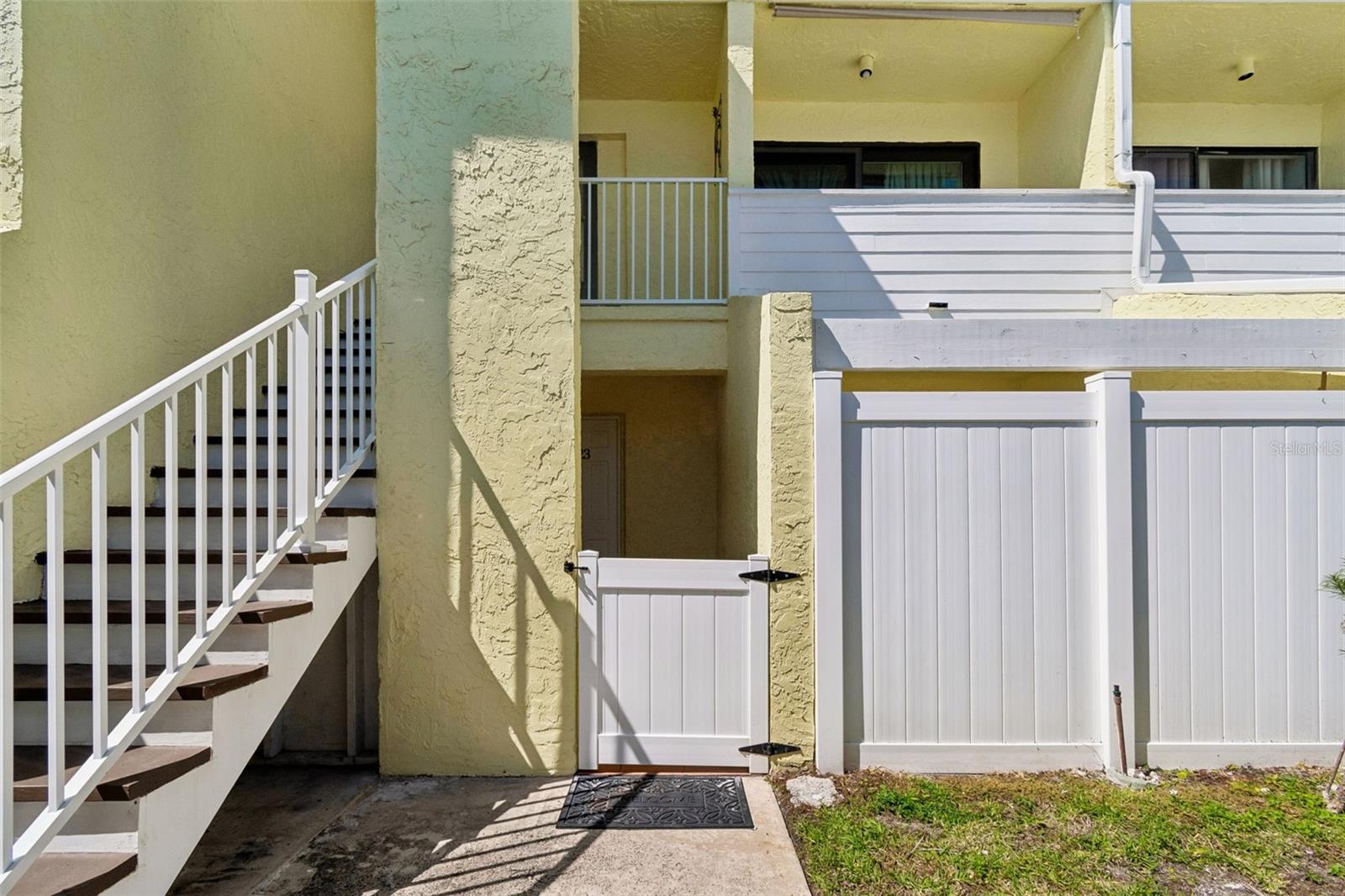 1 Windrush Blvd #23 Property Photo 4
