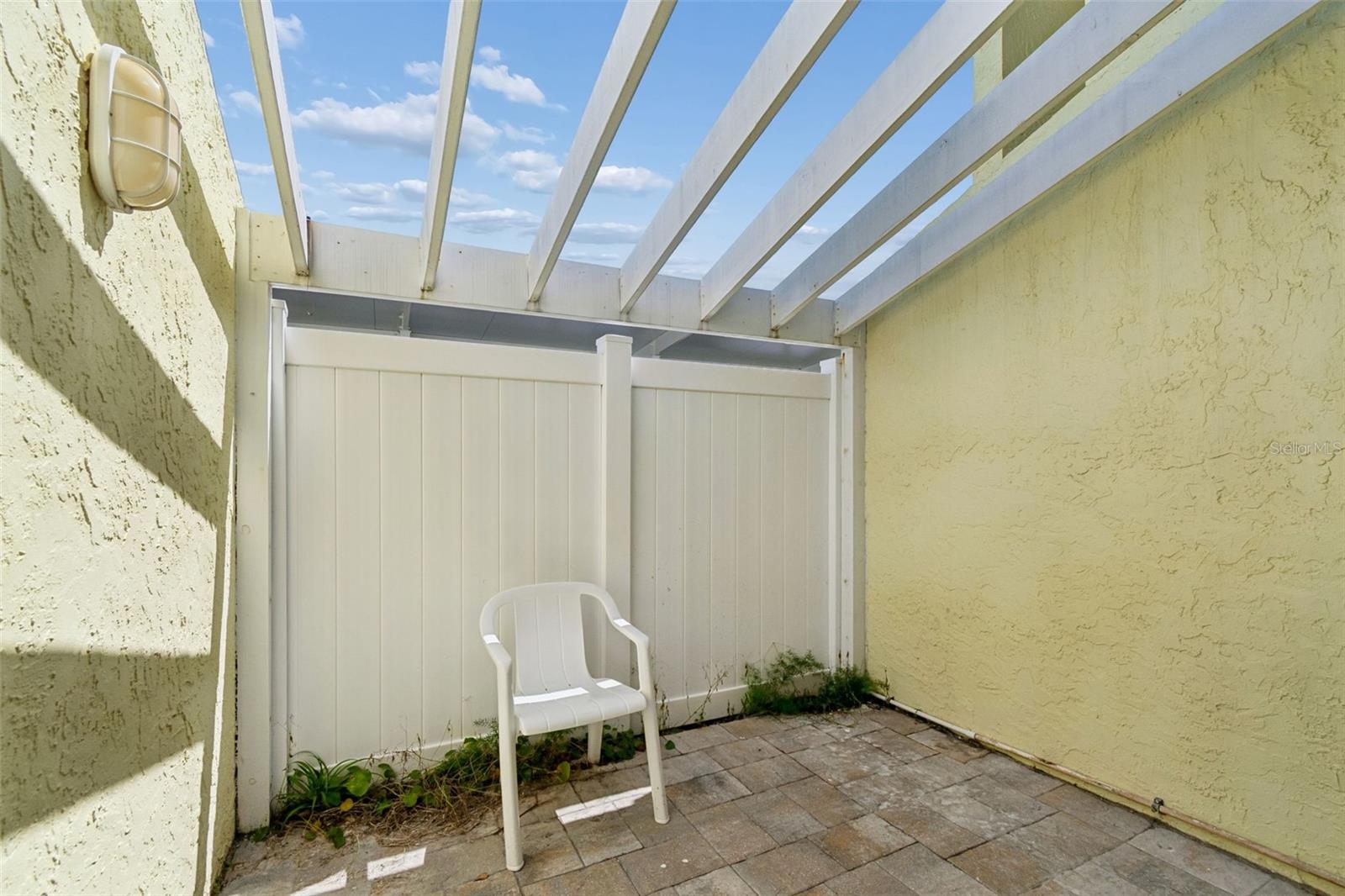 1 Windrush Blvd #23 Property Photo 16
